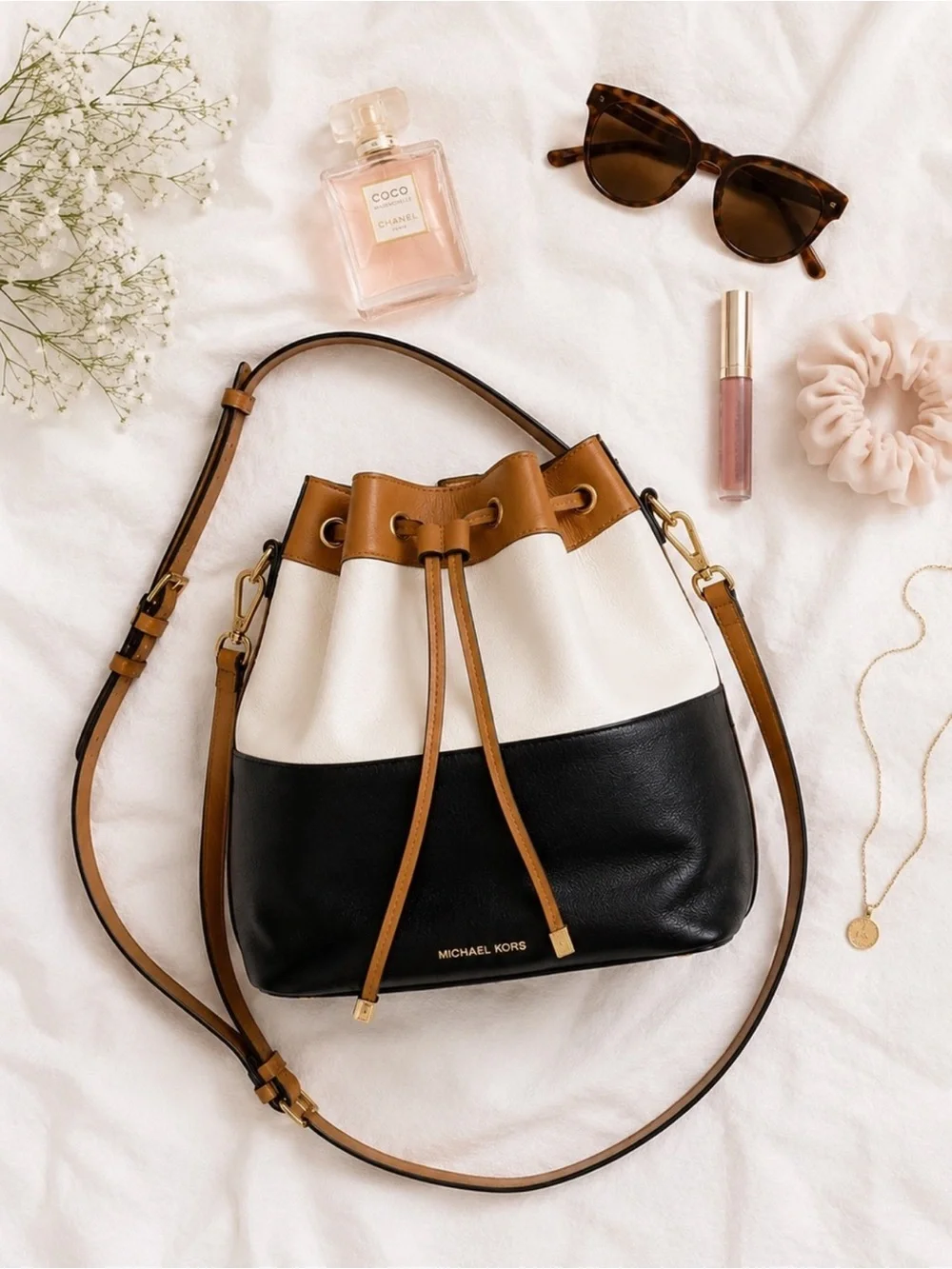 Michael Kors Leather Colorblock Bucket Shoulder/Crossbody Bag Black, White & Tan